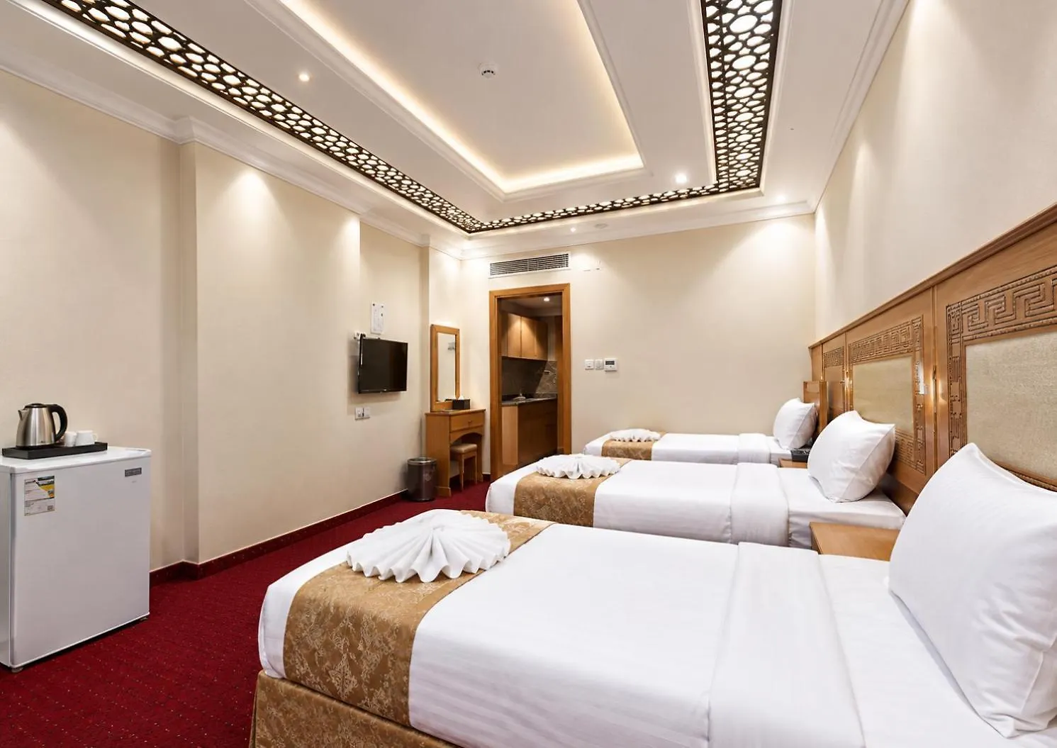 فندق غزالة بيوتيفول توصيل للحرم - Ghazala Beautiful Hotel Shuttle Service To The Haram Mecca